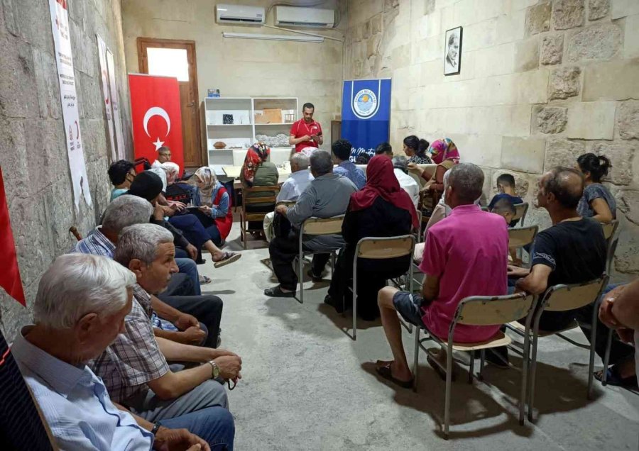 Akdeniz Belediyesinden Vatandaşlara İlk Yardım Eğitimi