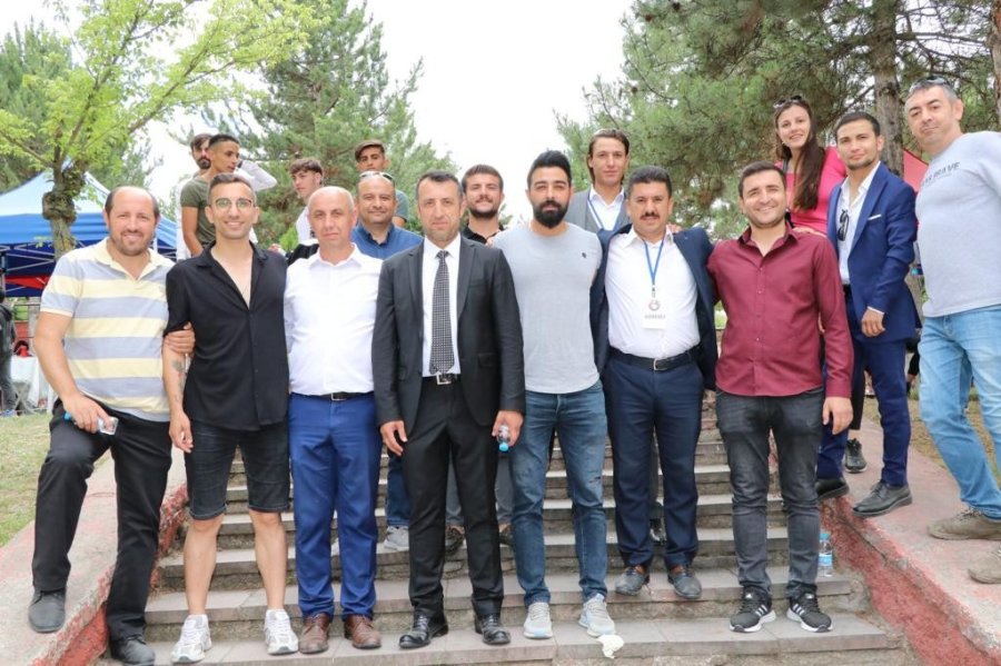 Yetiştirme Yurtlarından Ayrılan Gençler Pilav Gününde Buluştu