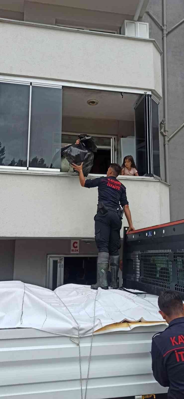 Bakan Soylu Ve Karaismailoğlu’ndan Kayseri Ekibine Teşekkür