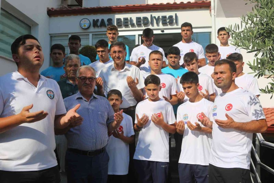 Kaş Belediye Spor Güreş Takımı Edirne’ye Uğurlandı