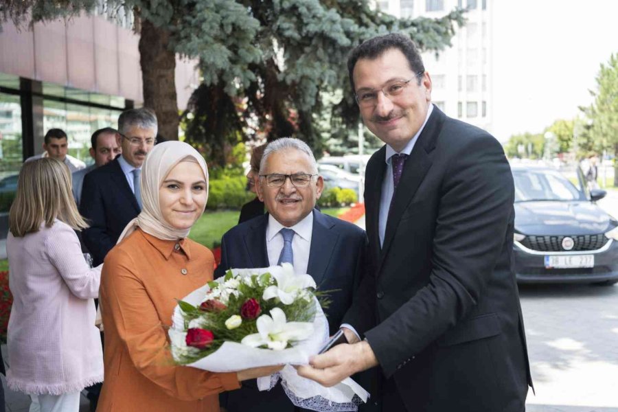 Ak Parti Genel Başkan Yardımcısı Yavuz: "kayseri Başka Bir Konsepte Geçmiş"