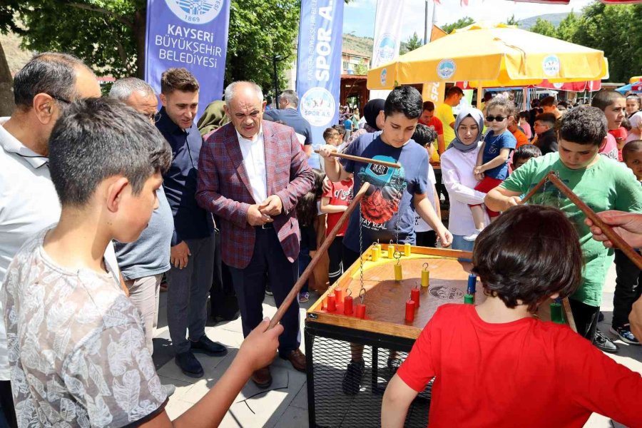 Yahyalı Belediyesi’nden Çocuklara Karne Eğlencesi