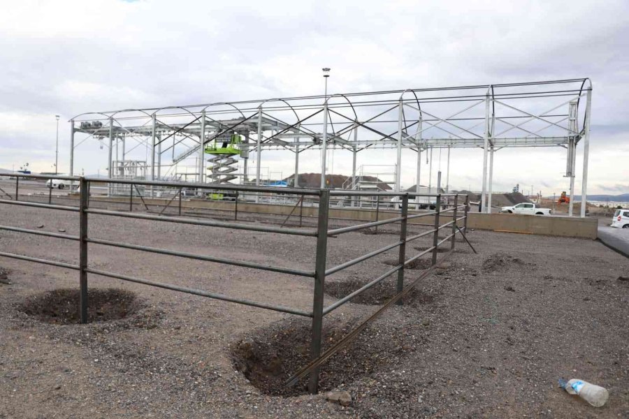 Mimarsinan Kurban Pazar Yerine Büyükbaş Kesim Yeri Yapıldı