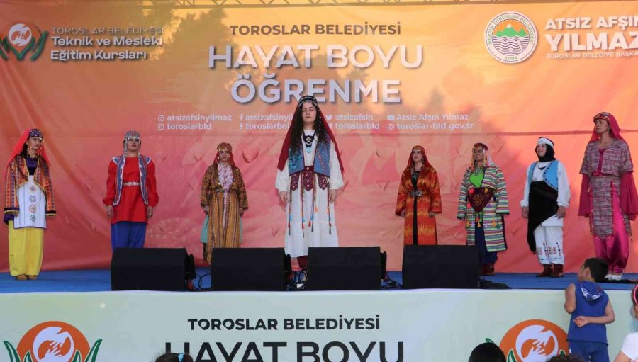 Hünerlerini Defilede Sergilediler