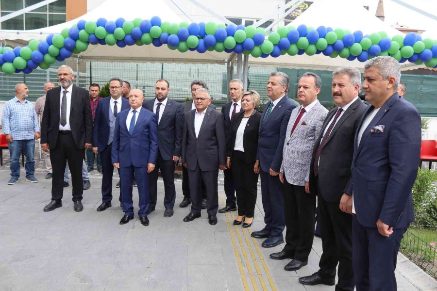 Bu Merkez Yaşlılara 5 Yıldızlı Otel Konforu Yaşatacak