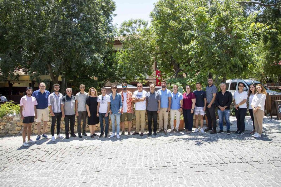 Su Altındaki İstilacı Türler Milli Sporcu İle Konuşuldu