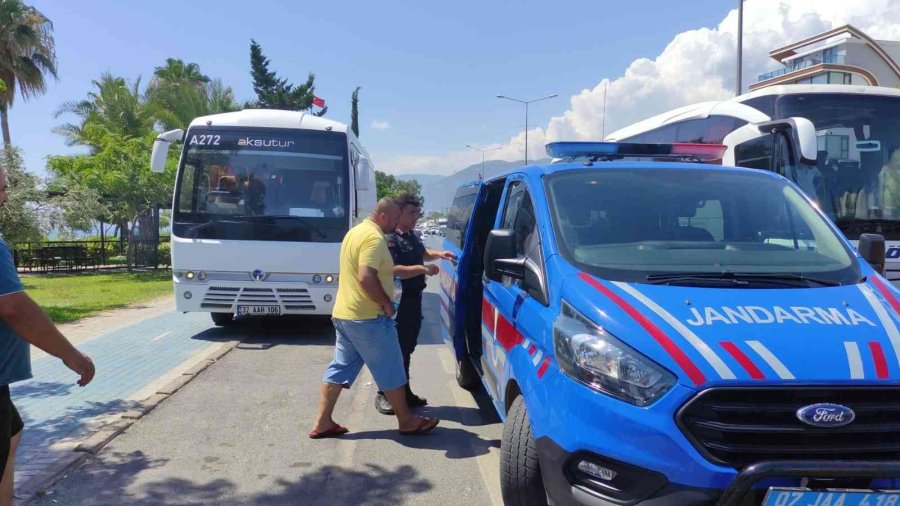 Bisikletle Yaya Geçidinden Geçerken Aracın Çarptığı Alman Hayatını Kaybetti
