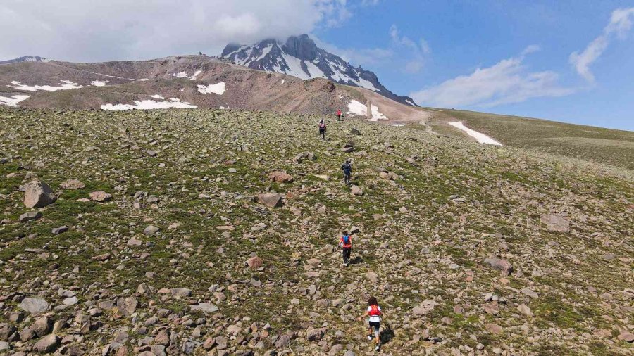Avrupa’nın En Yüksekte Biten Vk Yarışı Erciyes’te Koşuldu