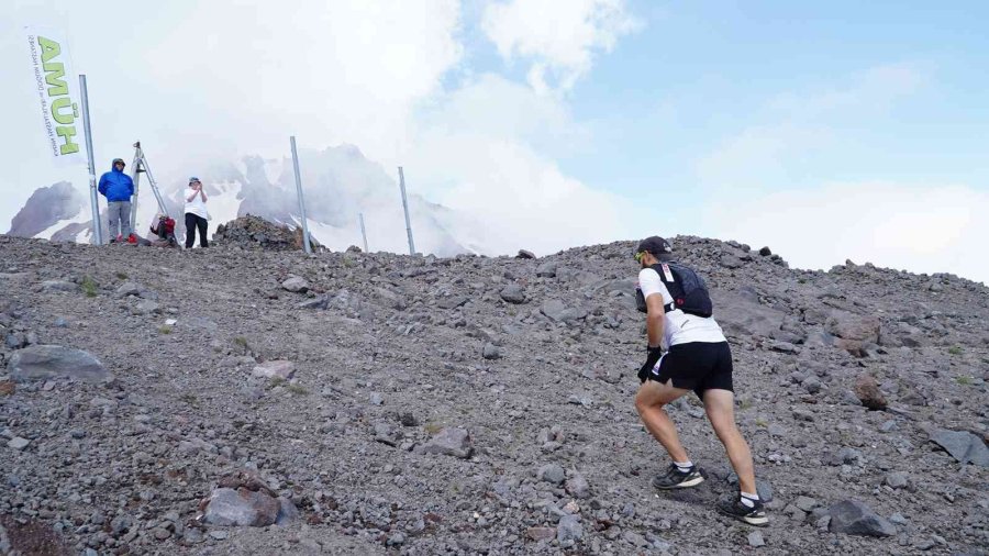 Avrupa’nın En Yüksekte Biten Vk Yarışı Erciyes’te Koşuldu