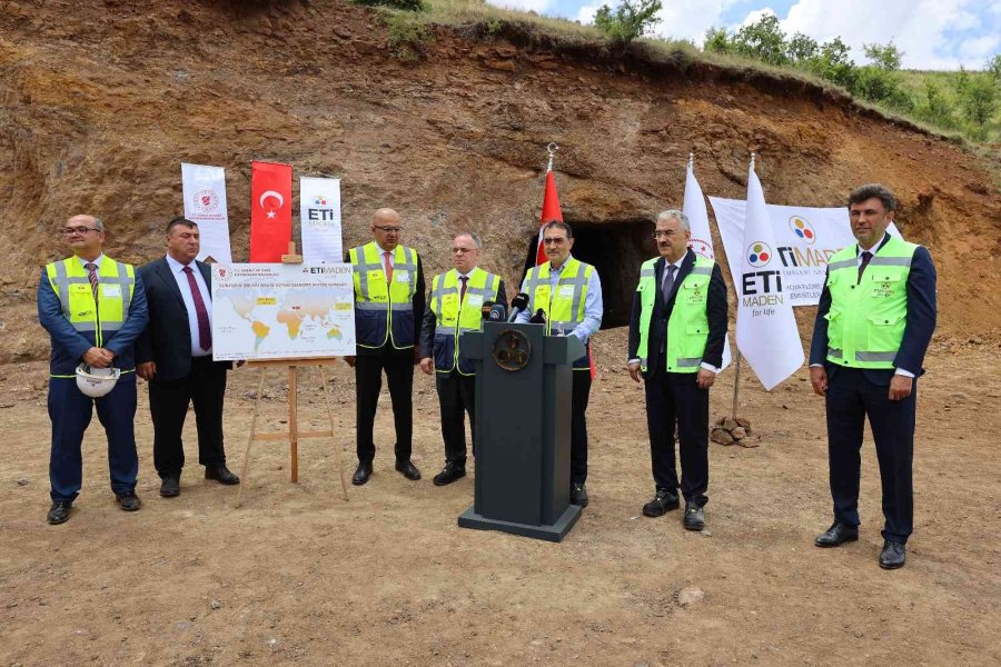 Bakan Dönmez, Dünyanın İkinci Büyük Rezerv Keşfinin Detaylarını Duyurdu: 694 Milyon Ton Nadir Toprak Elementi