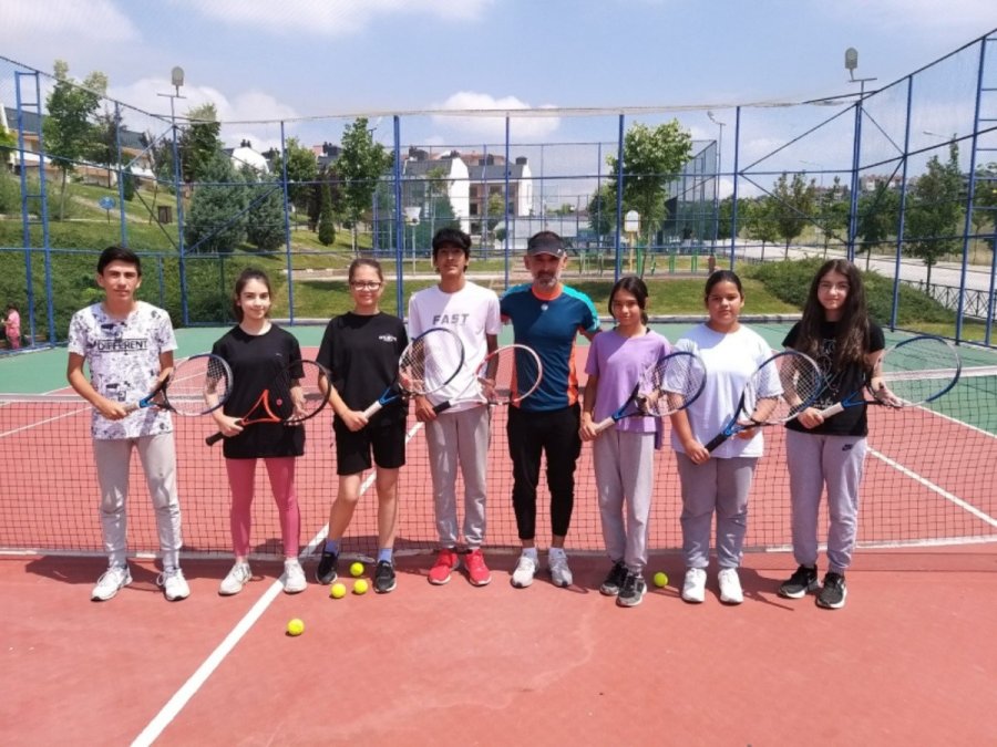 Ihlamurkentspor Yaz Okulu Tenis Çalışmaları