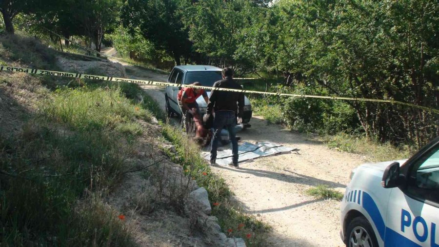 Karaman’da Bir Kişi Bahçe Yolunda Silahla Kalbinden Vurulmuş Halde Bulundu