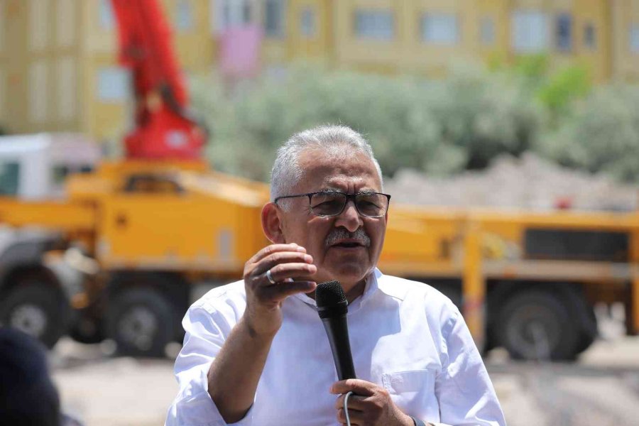 Büyükkılıç, Tomarza’da Yurt Temeli Attı, Dikimevinde İncelemede Bulundu