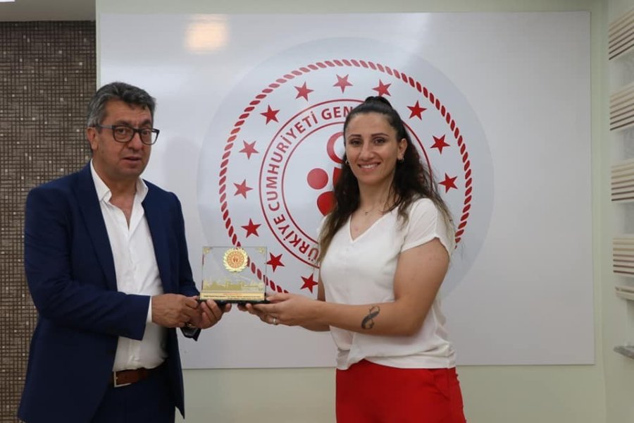 Ali İhsan Kabakcı, Muay Thai Sporcularıyla Erciyes’te Buluştu