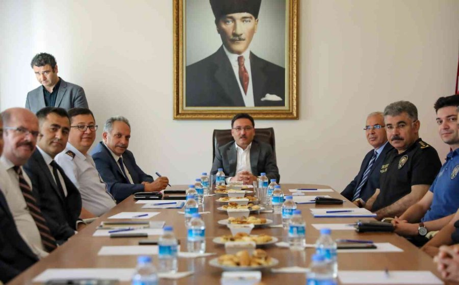 Vali Çiçek Talas İlçesi’ni Ziyaret Etti