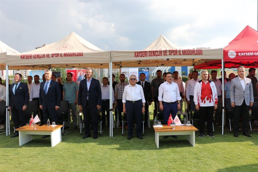 Kayseri’de Gsb Yaz Spor Okulları Açıldı