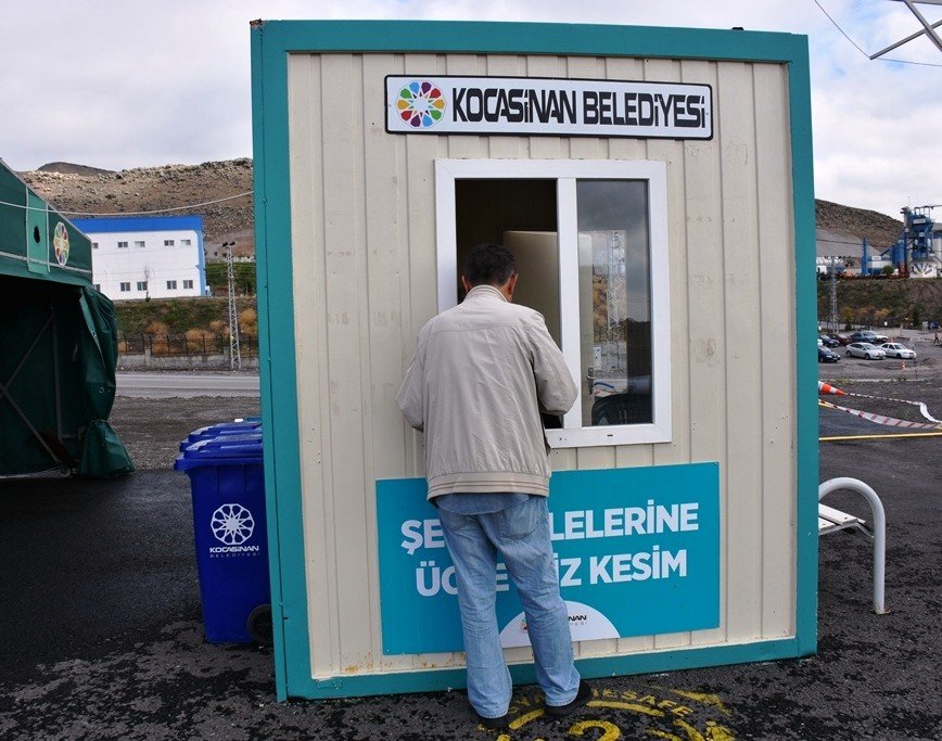 Kocasinan Belediyesi’nin Profesyonel Kurban Hizmeti, Çiftçilerin Takdirini Kazandı