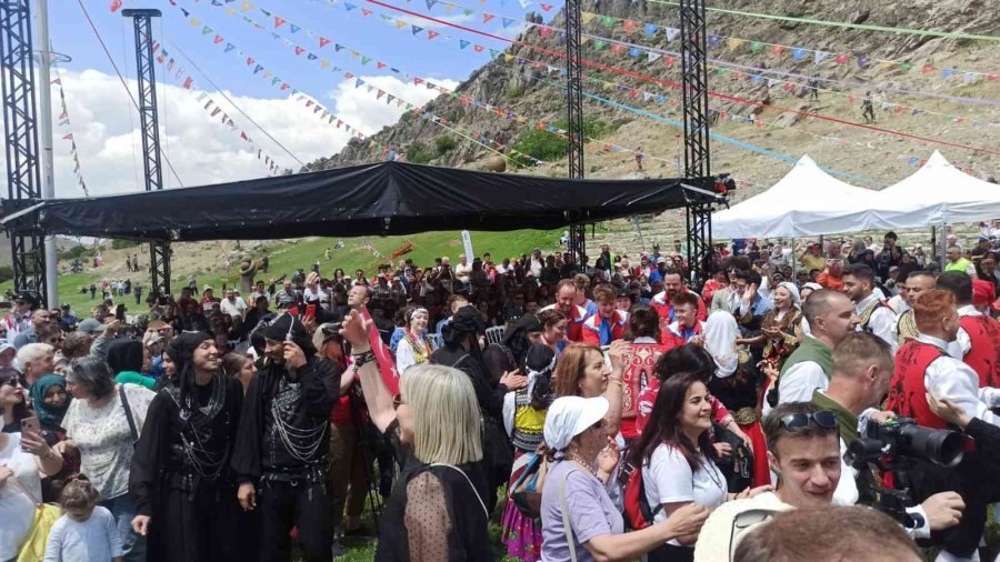 Büyükelçi Peteris Vaivars’ın Başarılı ’erik Dalı’ Oyunu Performansı