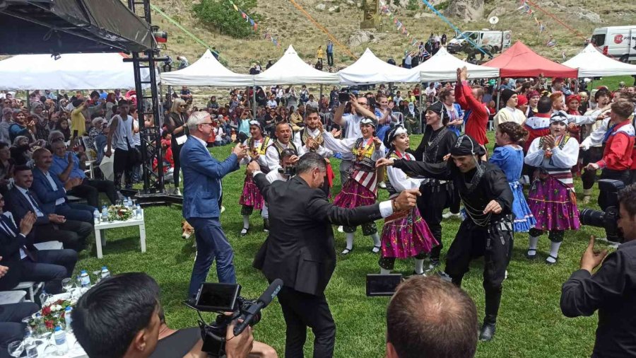 Büyükelçi Peteris Vaivars’ın Başarılı ’erik Dalı’ Oyunu Performansı