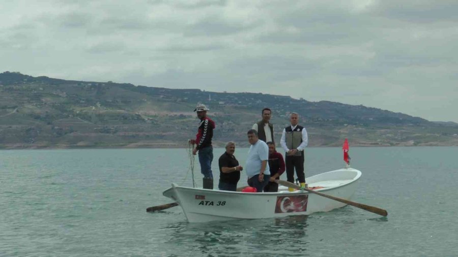 Kayseri’de Balıkçılar ’vira Bismillah’ Dedi