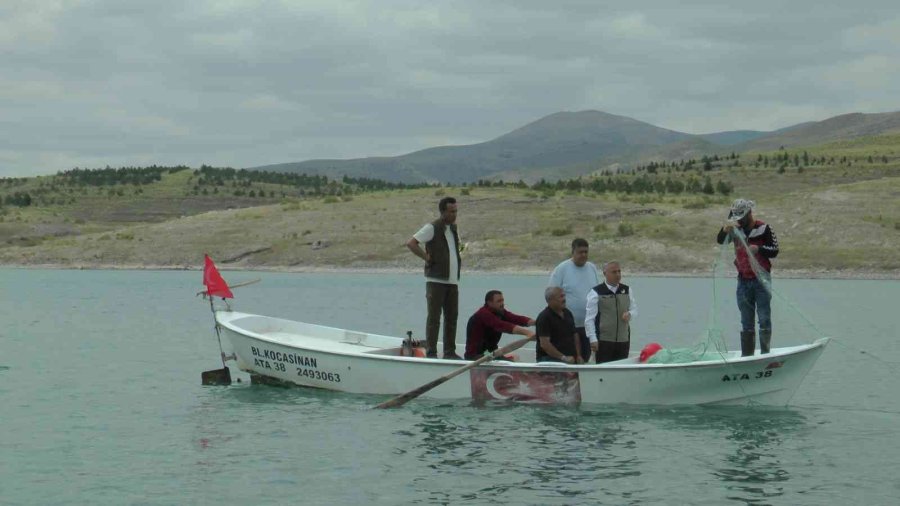 Kayseri’de Balıkçılar ’vira Bismillah’ Dedi