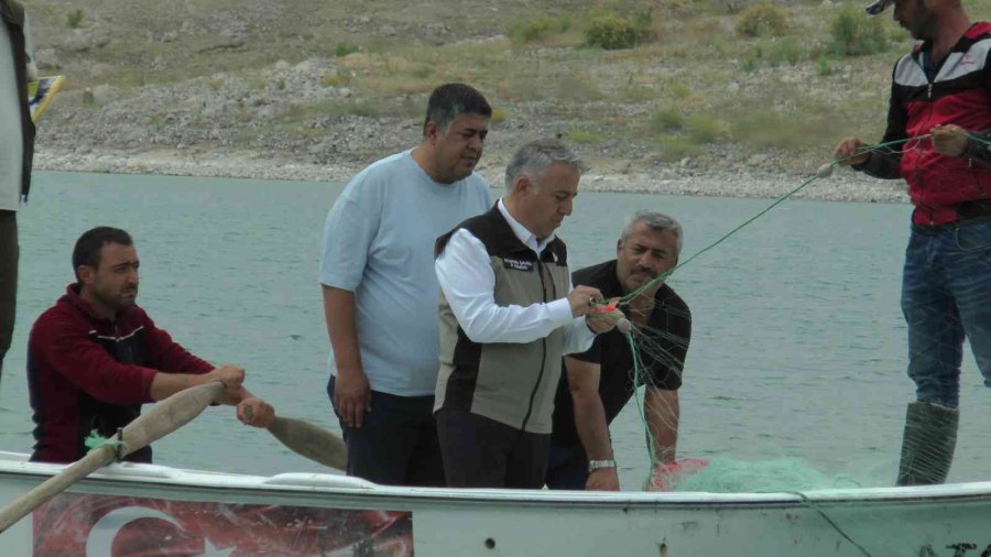 Kayseri’de Balıkçılar ’vira Bismillah’ Dedi