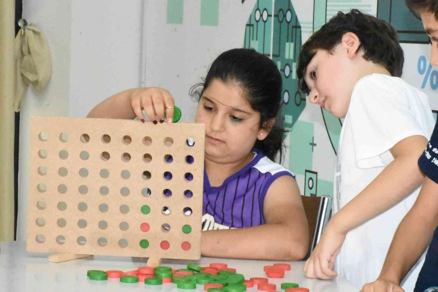 Tarsus’ta Çocuklar Bilimle Buluşuyor