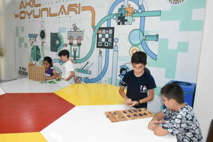 Tarsus’ta Çocuklar Bilimle Buluşuyor