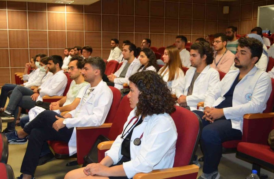 Alkü’de İntörn Doktorlar Eğitimlerine Başladı