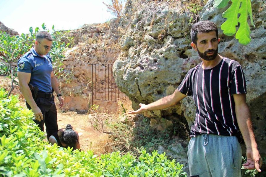 Sevgililerin Kıskançlık Kavgası, Araya Giren Genci Canından Bezdirdi