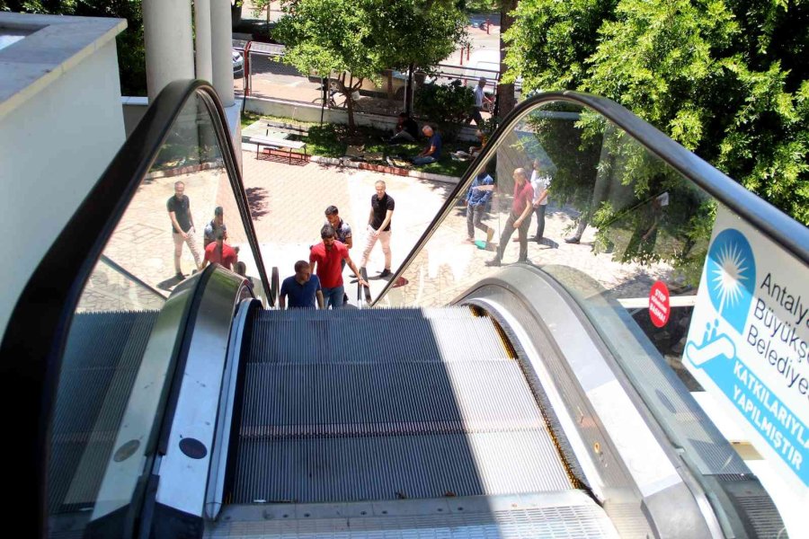 Bu Camide Yaşlılar Ve Engelliler İçin Engel Yok