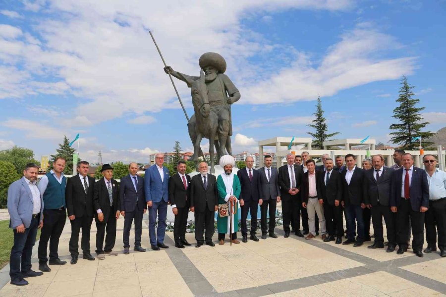 Anadolu Halk Dansları Topluluğu, Nasreddin Hoca Festivali’ne Katıldı