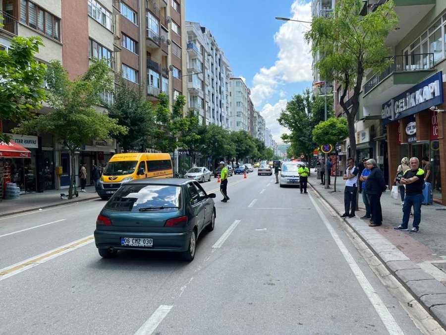 Dehşete Düşüren Kaza Güvenlik Kameralarına Yansıdı