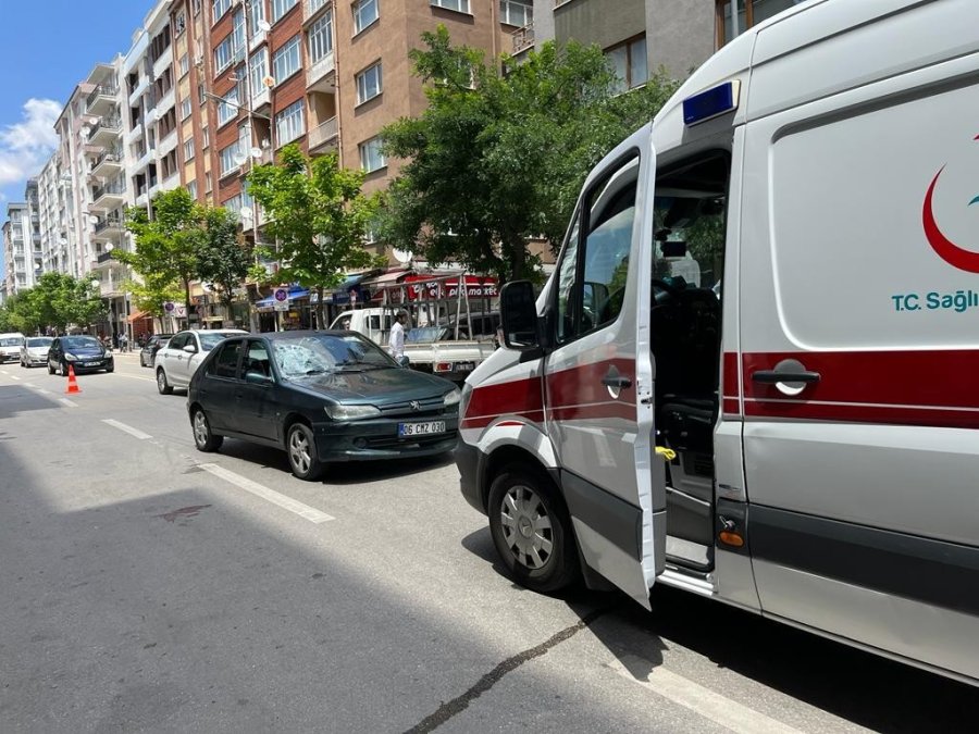 Dehşete Düşüren Kaza Güvenlik Kameralarına Yansıdı