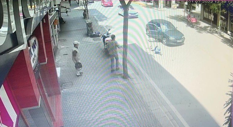 Dehşete Düşüren Kaza Güvenlik Kameralarına Yansıdı