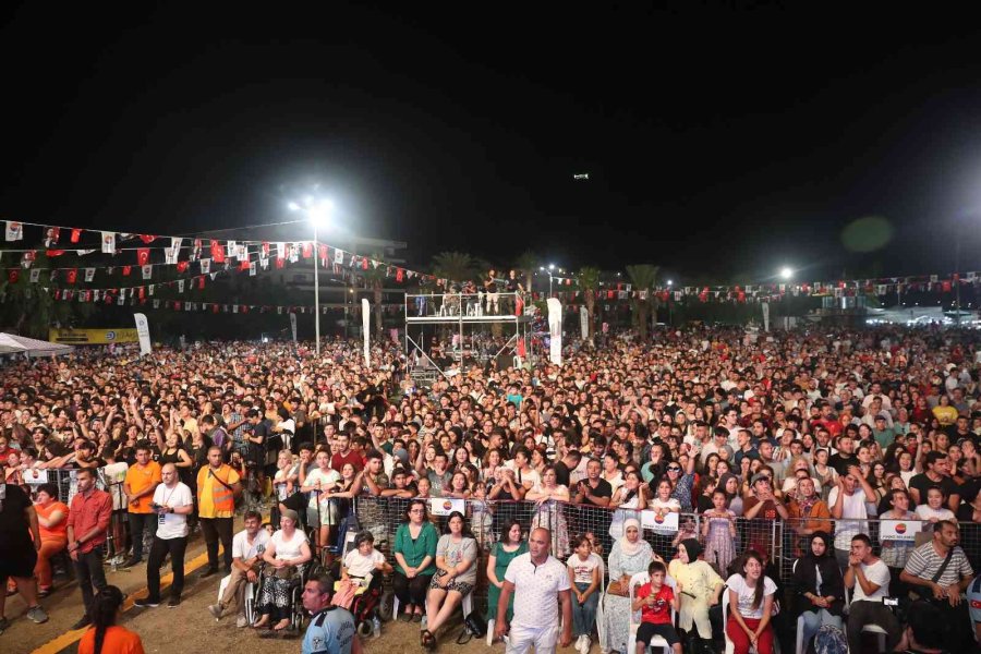 Finike Cumhuriyet Meydanı’nın Temeli Atıldı