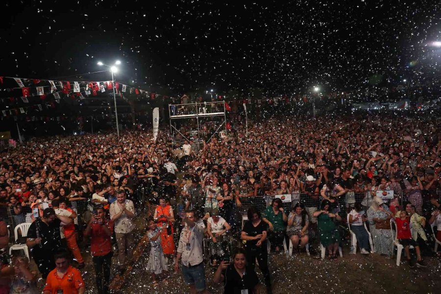Finike Cumhuriyet Meydanı’nın Temeli Atıldı