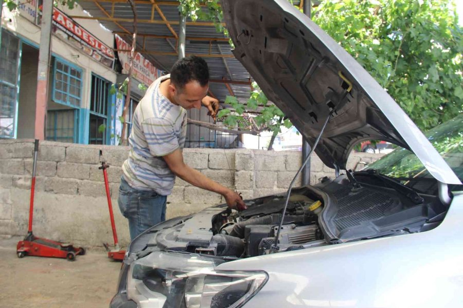 Bayram Tatilinde Yola Çıkacak Araç Sahiplerine Bakım Uyarısı