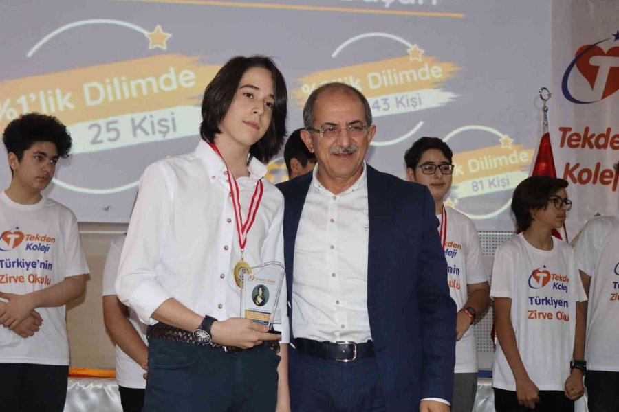 Tekden Ortaokulu Öğrencilerinden Lgs’de Büyük Başarı