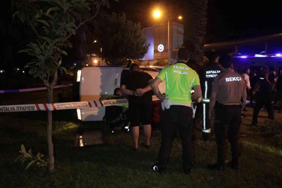 Emniyet Kemeri Takmayan Genç Sürücü Aracın Altında Kalarak Hayatını Kaybetti