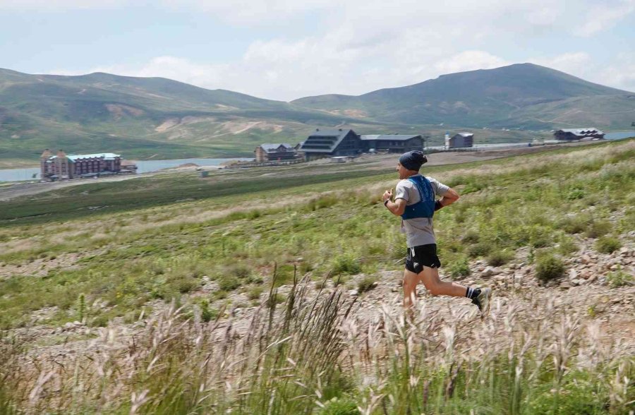 Erciyes Ultra Sky Trail Dağ Maratonu Tamamlandı