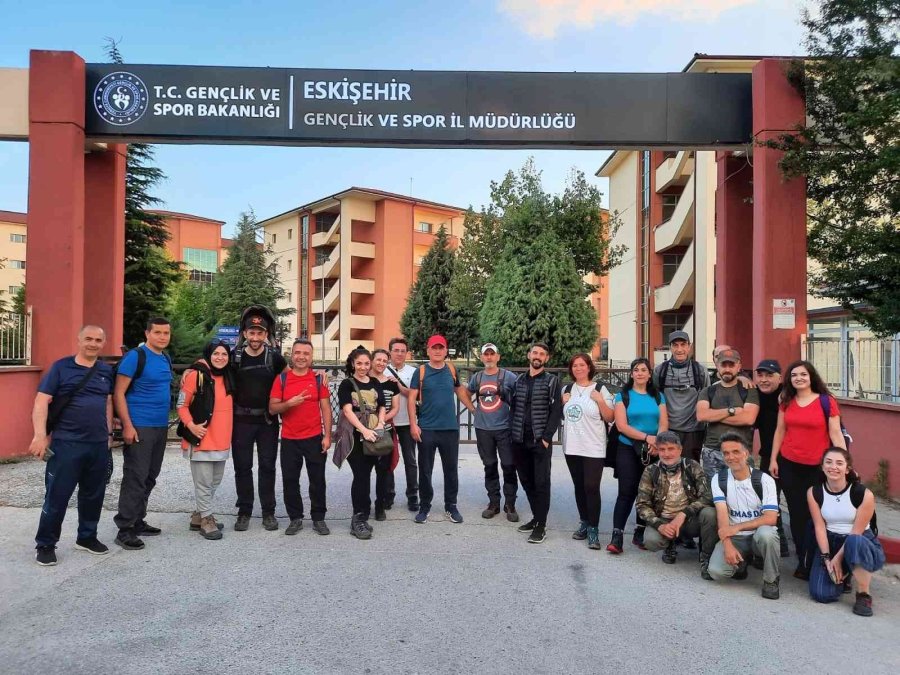 Doğa Sporcuları Akşam Yürüyüşünde Gün Batımının Keyfini Çıkardı