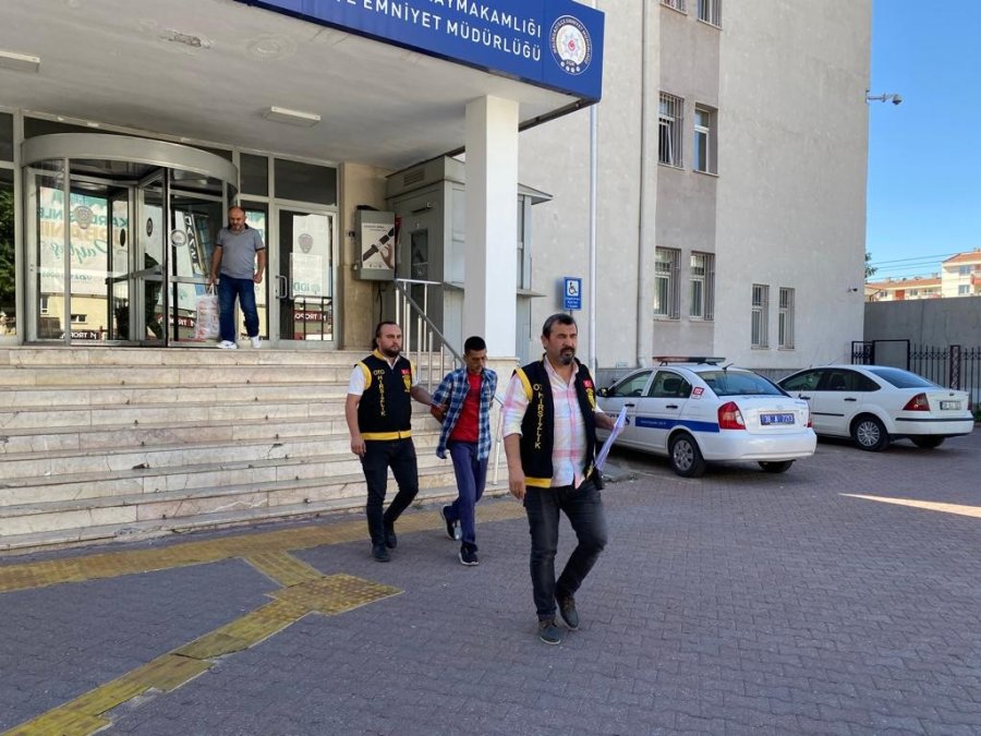 Kuryelere Ait 10 Motosikleti Çalan 3 Hırsız Yakalandı