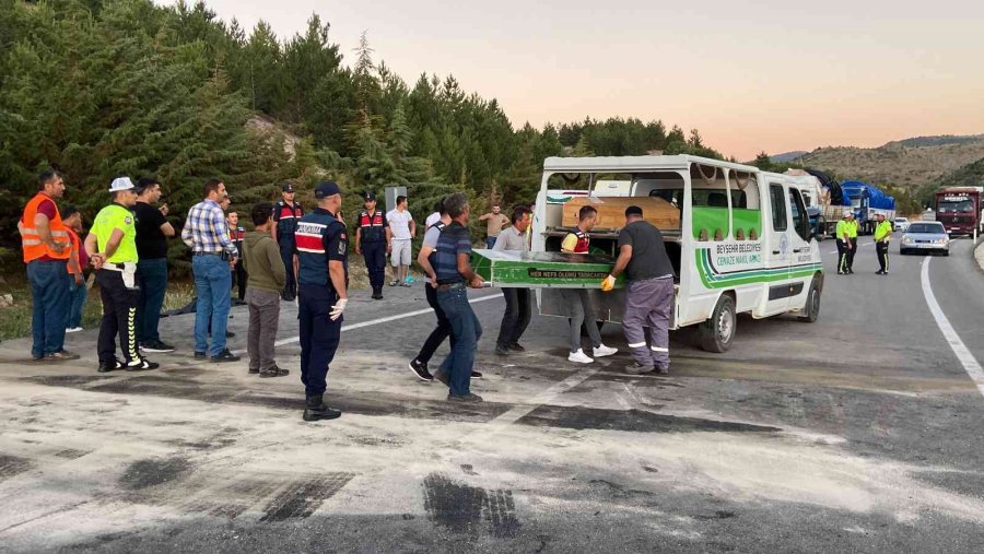 Konya’da İki Otomobil Çarpıştı: 5 Ölü, 4 Yaralı