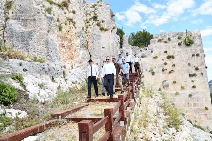 Vali Pehlivan, Namrun Kalesinde İncelemelerde Bulundu