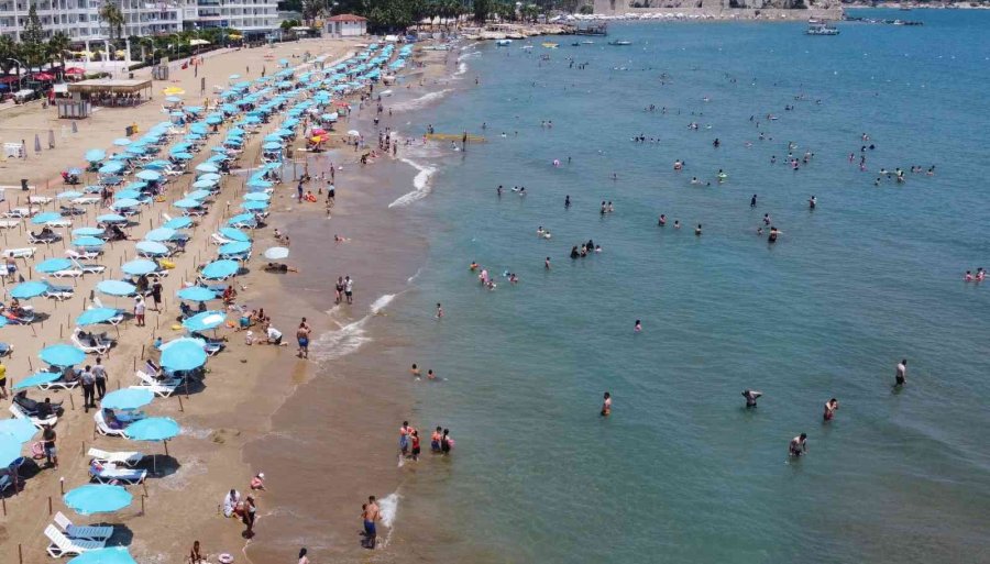 Turizm Merkezlerinde Bayram Öncesi Yoğunluk