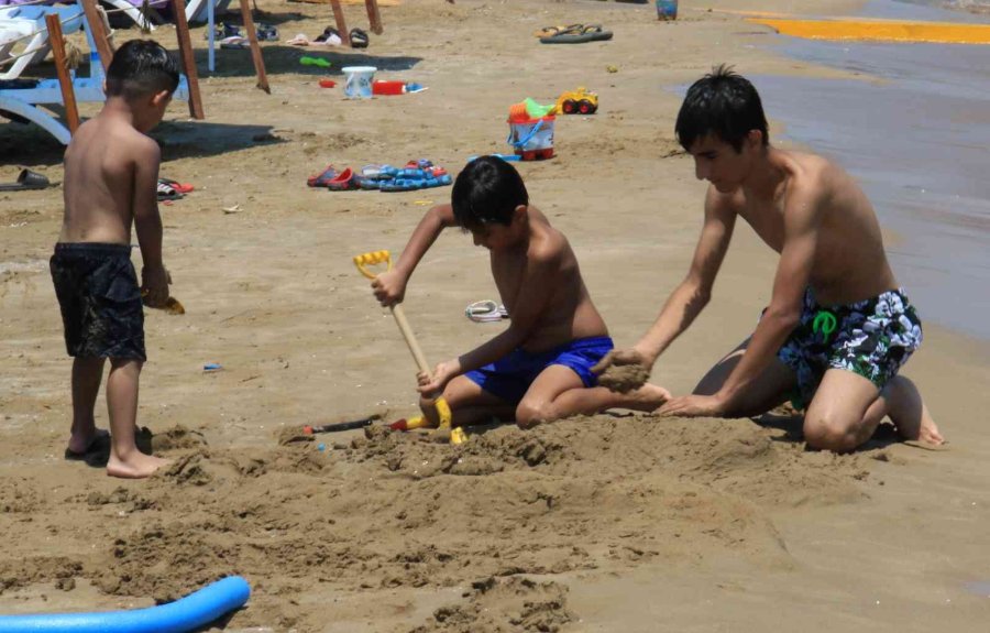 Turizm Merkezlerinde Bayram Öncesi Yoğunluk