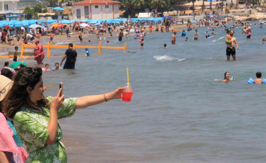 Turizm Merkezlerinde Bayram Öncesi Yoğunluk