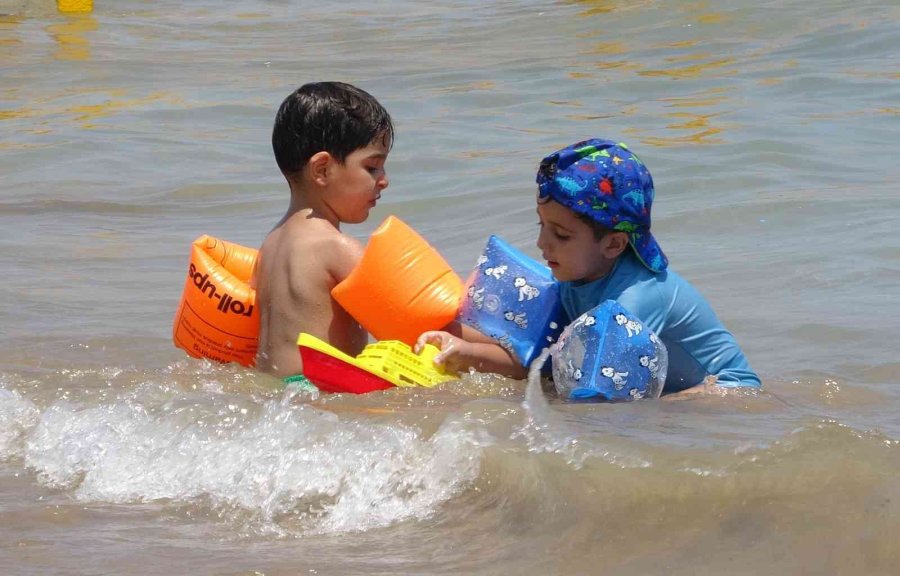 Turizm Merkezlerinde Bayram Öncesi Yoğunluk