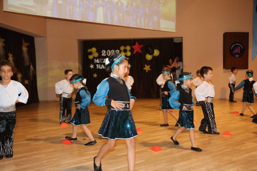 75. Yıl Kreş Ve Çocuk Kulübü Öğrencilerine Coşkulu Mezuniyet Töreni